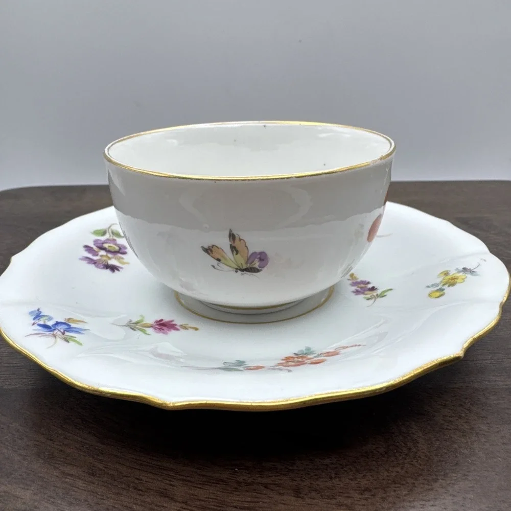 Meissen Flat Cup & Saucer Set Chinoiserie X Mark Crossed Swords Floral AS IS Vtg